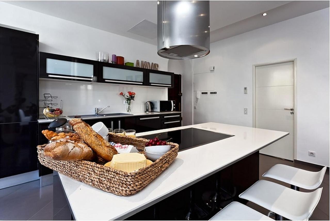 Sunlight Properties - Amourviolette - Central Apartment W Rare Terrace Nizza Kültér fotó